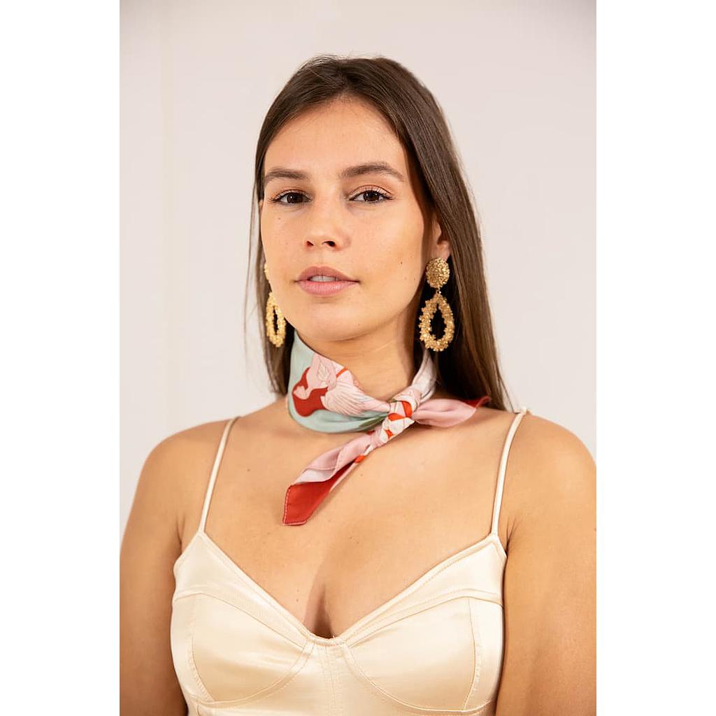 Le Foulard Feminae