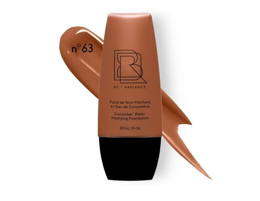 Fond de teint matifiant à l'eau de concombre n°63 Be Radiance