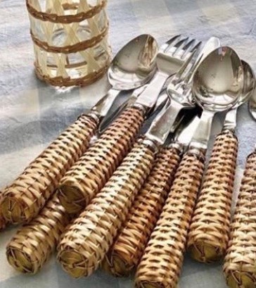 Royal Dinner Set ( Set of 18 Pieces)