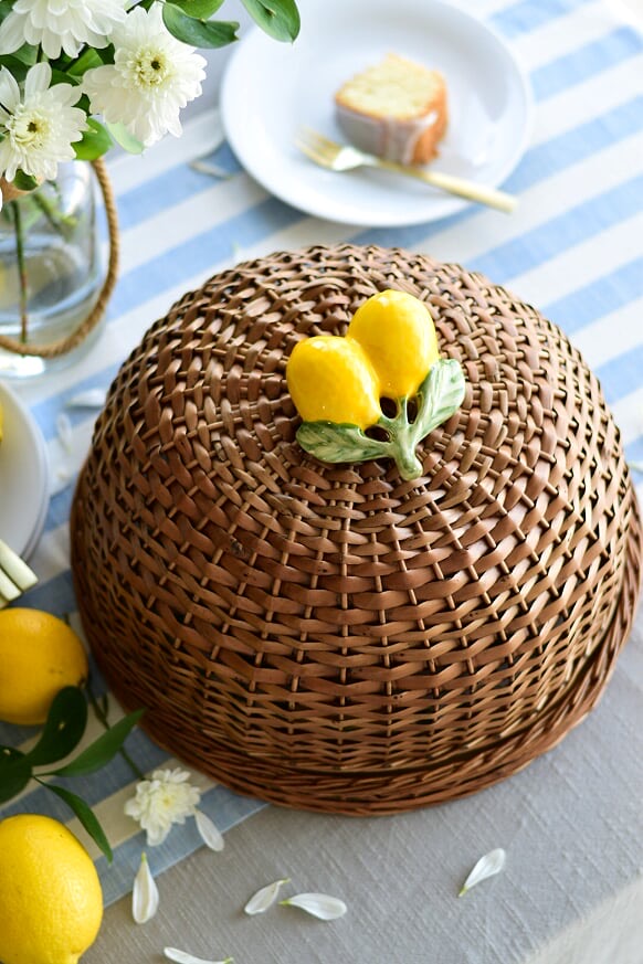 Rattan Cake Holder Scicilian Lemon