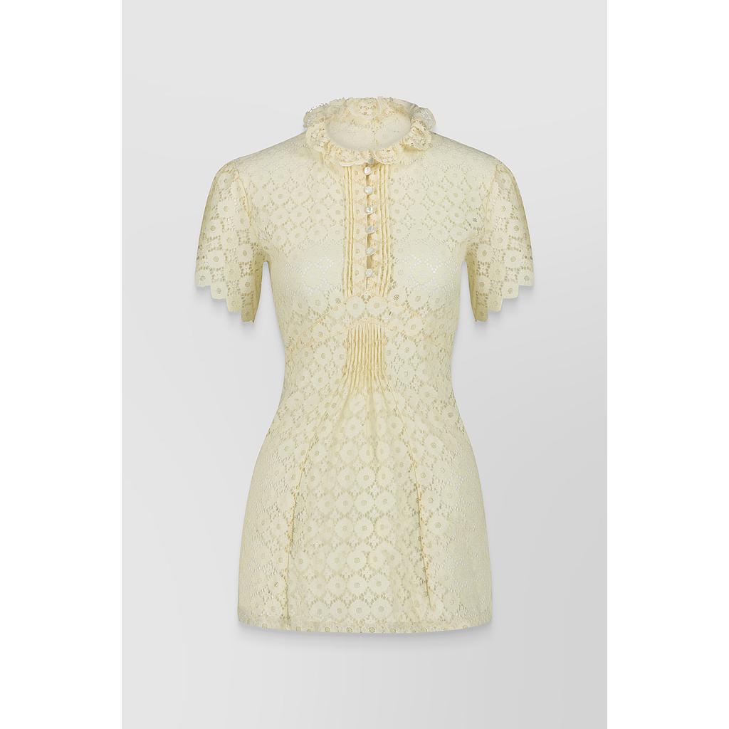 Stretch lace shortsleeved ruffled top