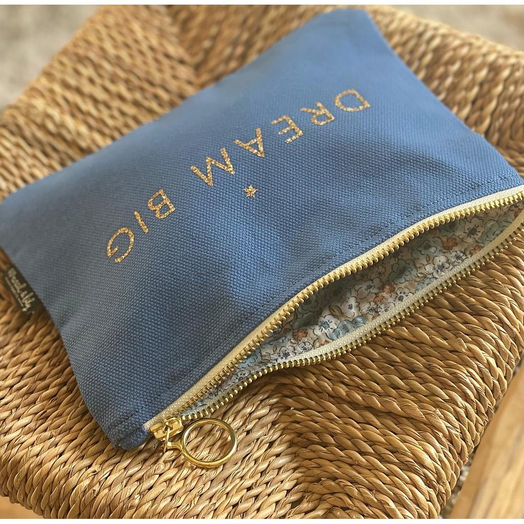 Trousse bleu horizon "Dream big"