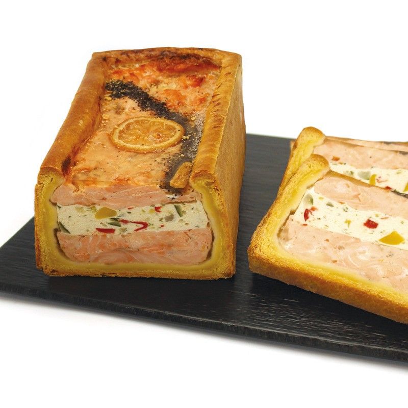 Demi Pâté en croûte de saumon farci mousseline poisson et légumes ±2,2kg