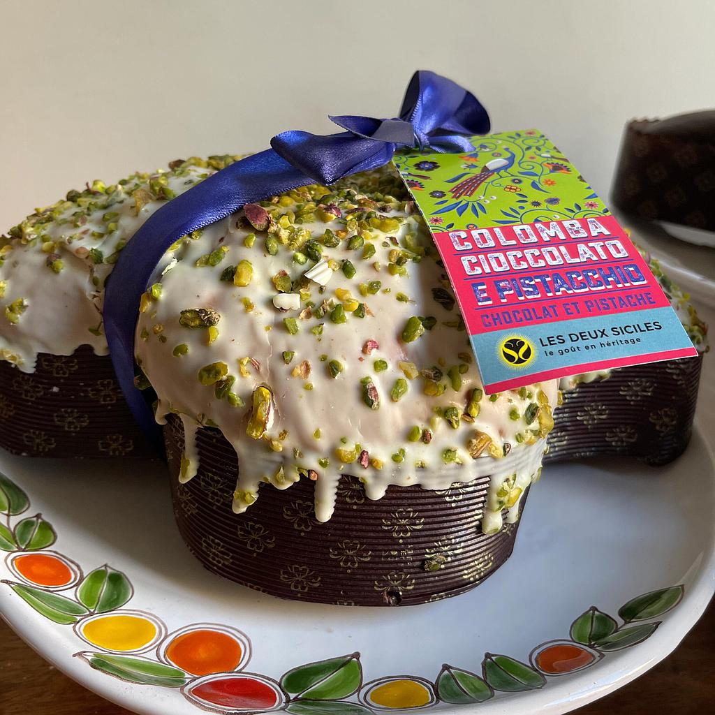 Colombe à la Pistache enrobée de chocolat blanc