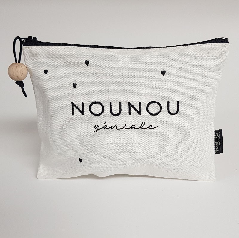 Trousse brodée "Nounou"