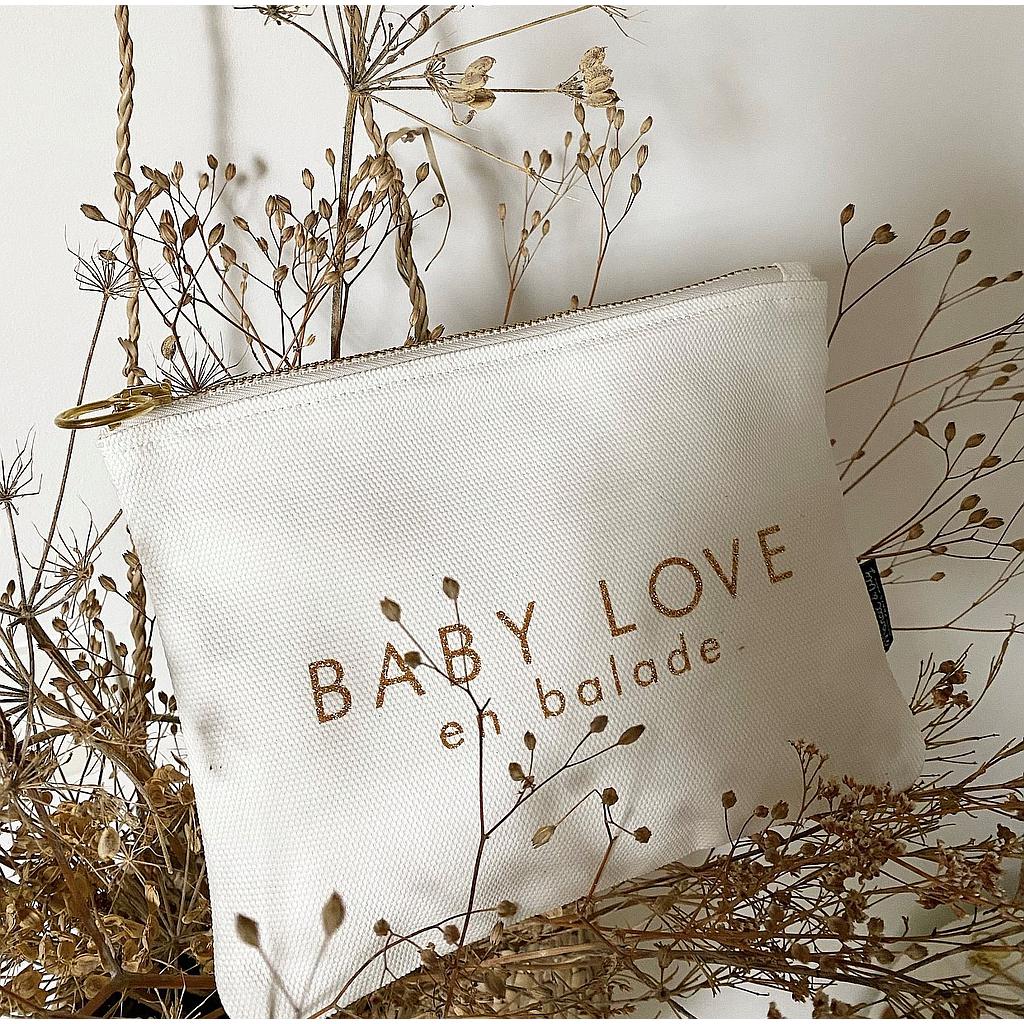 Trousse blanc-milk " Baby love en balade "