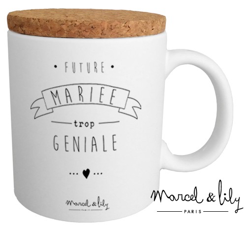 Mug avec son couvercle en liège  "Je suis une future mariée"