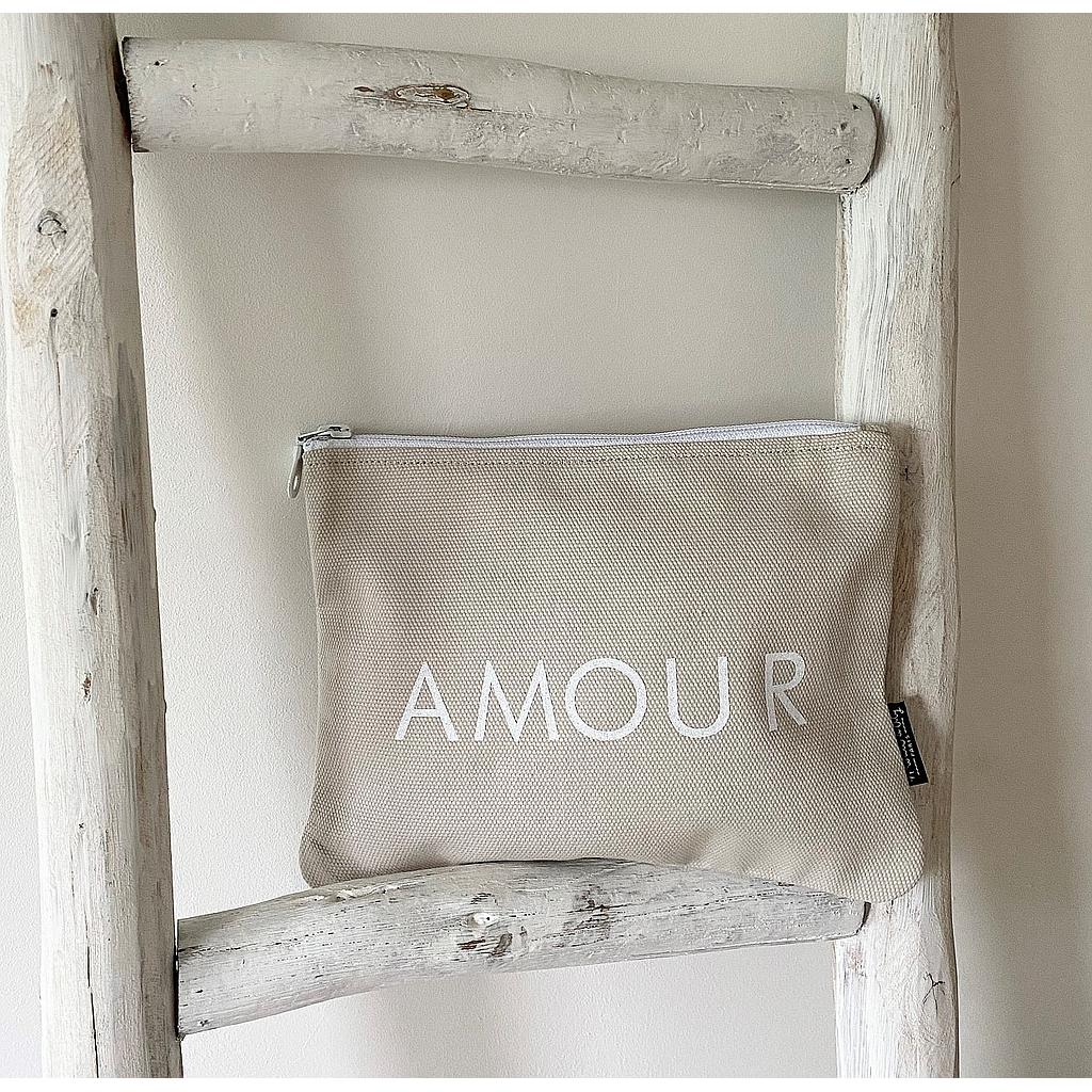 Trousse gris perle "Amour"