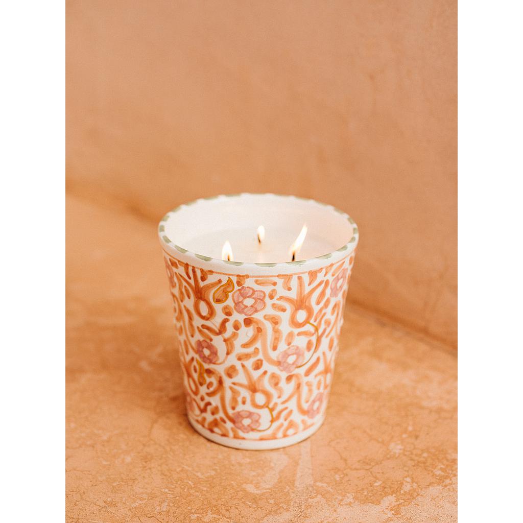 Grande bougie conique fleurs multicouleur gold parfumée fleur d'oranger