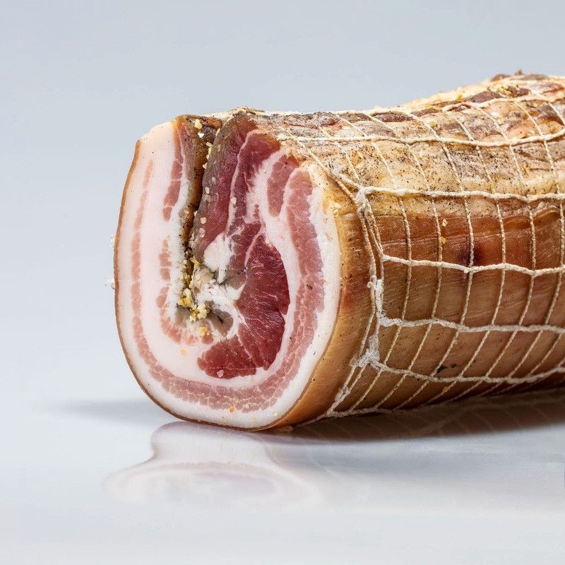 Demie Poitrine de porc roulée ±1,5kg